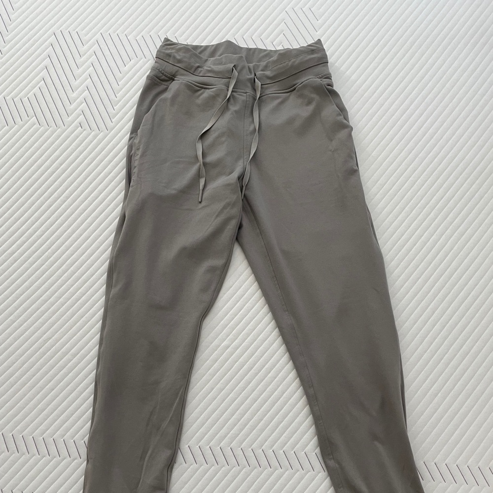 Balance athletica jogger pants